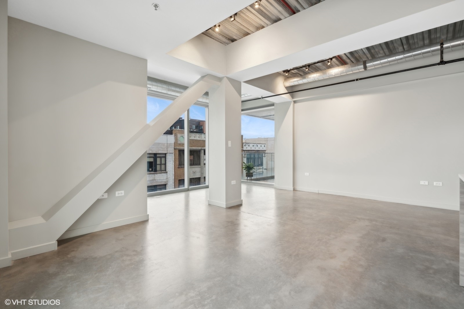 1241 N MILWAUKEE Avenue Unit: 401