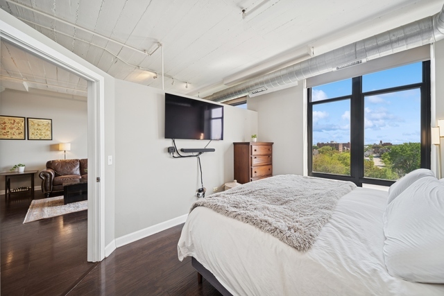 1524 S Sangamon Street Unit: 512-S