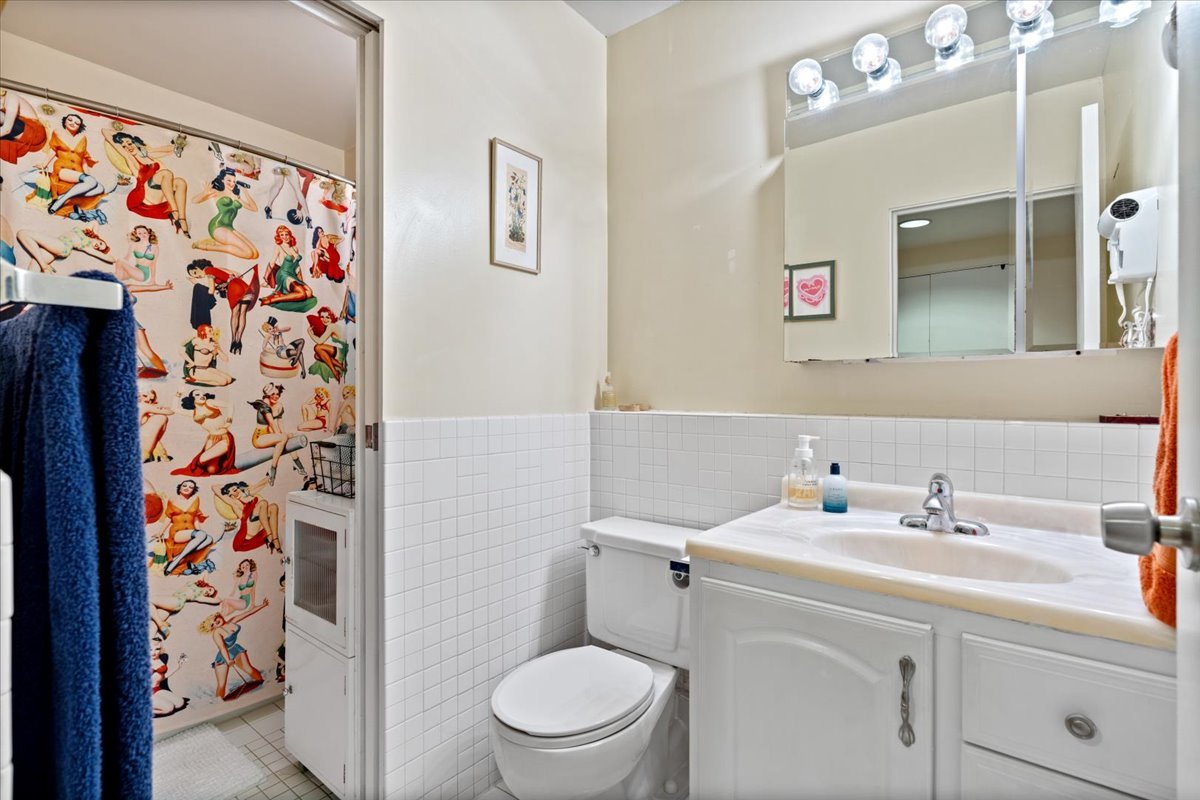 40 E 9th Street Unit: 1303