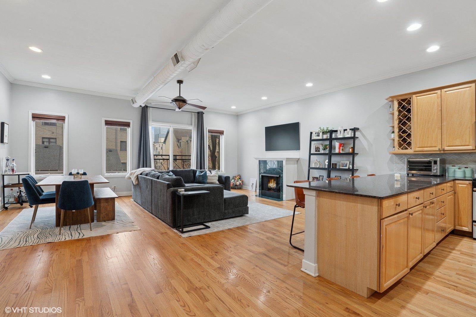 426 N Noble Street Unit: 3