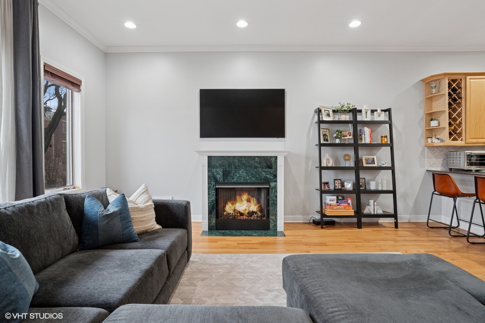 426 N Noble Street Unit: 3