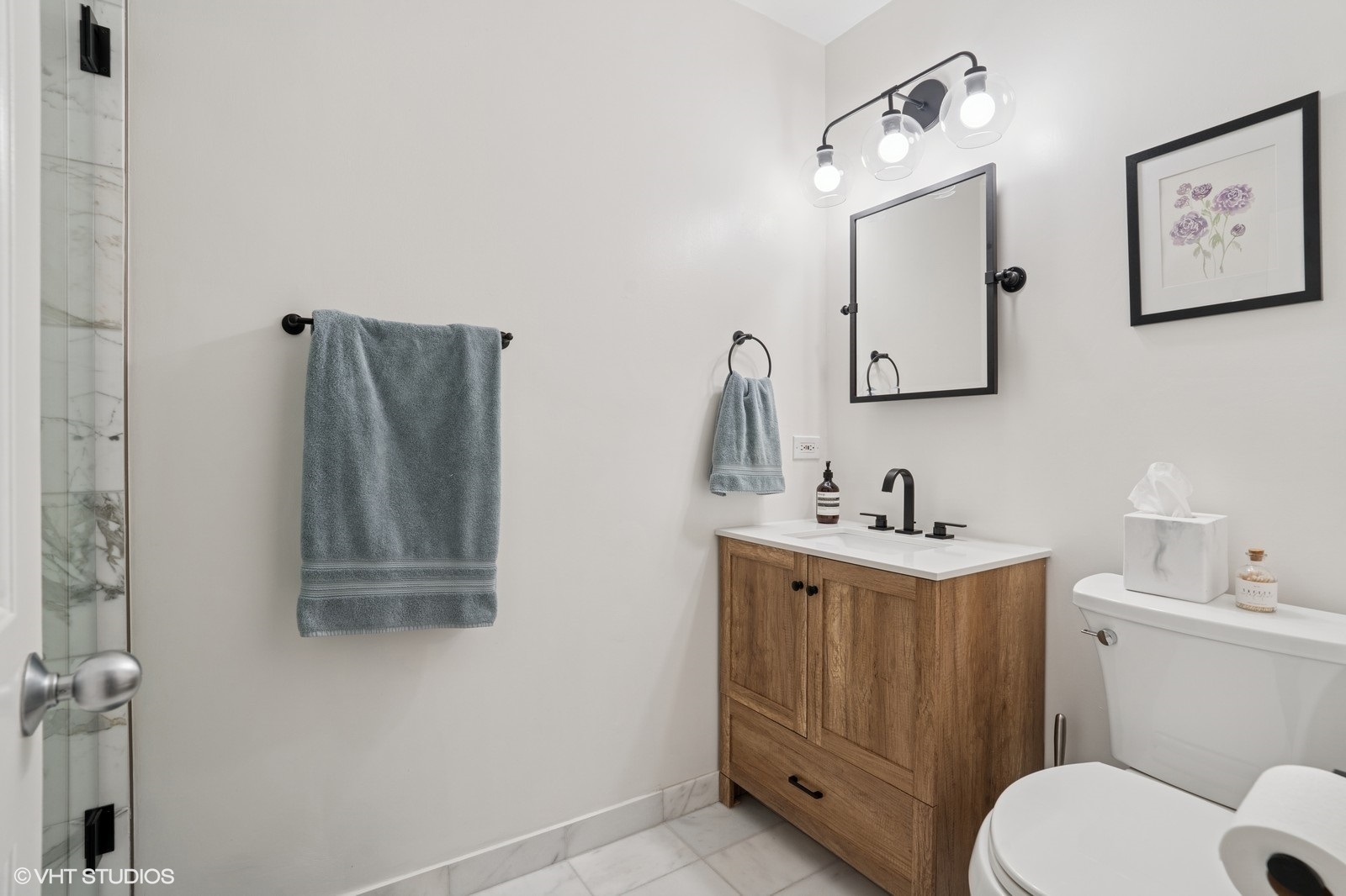 426 N Noble Street Unit: 3