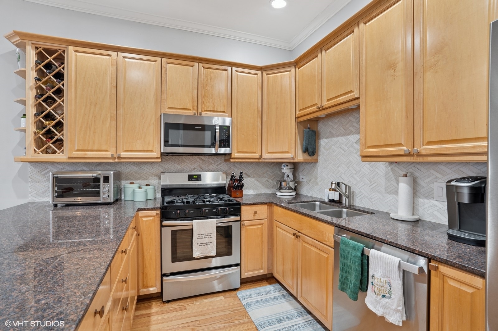 426 N Noble Street Unit: 3