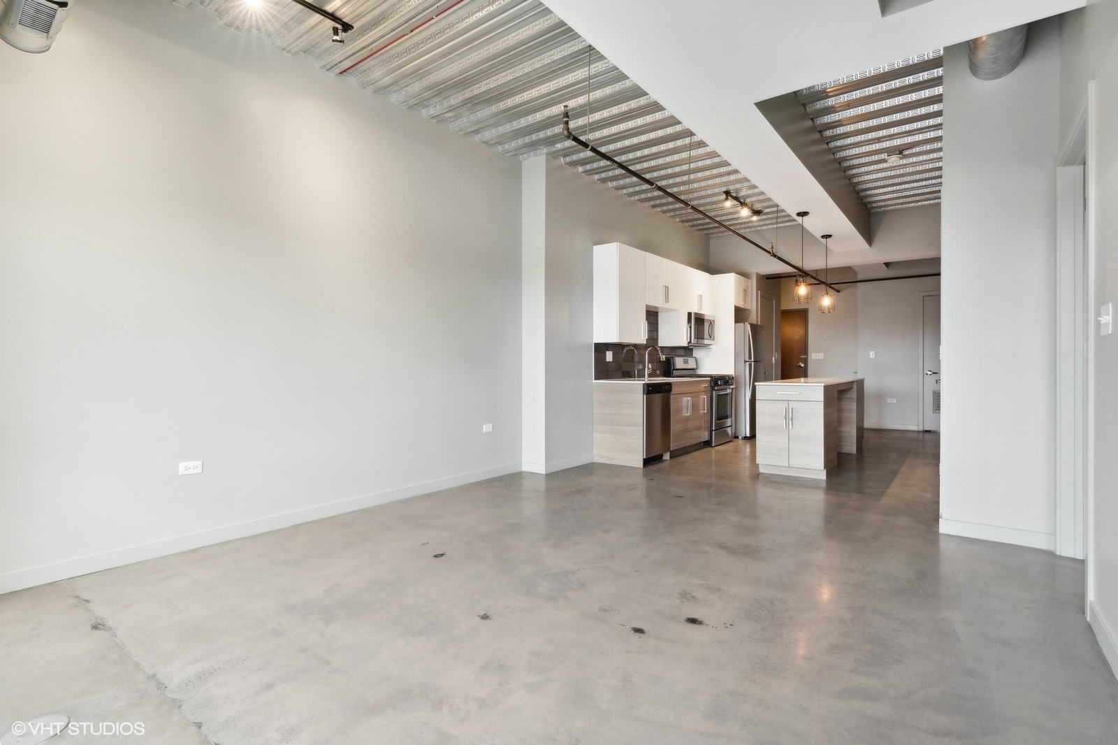 1241 N MILWAUKEE Avenue Unit: 303