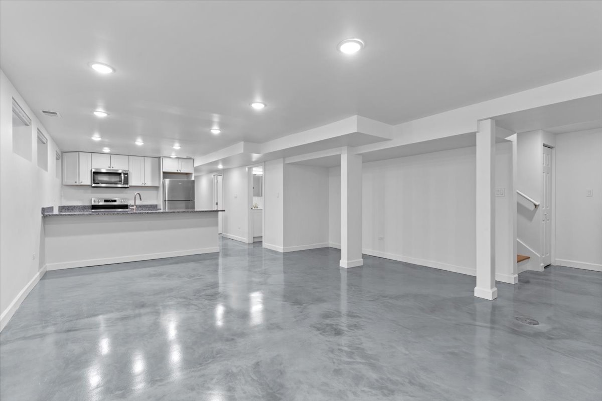 722 S Laflin Street Unit: G