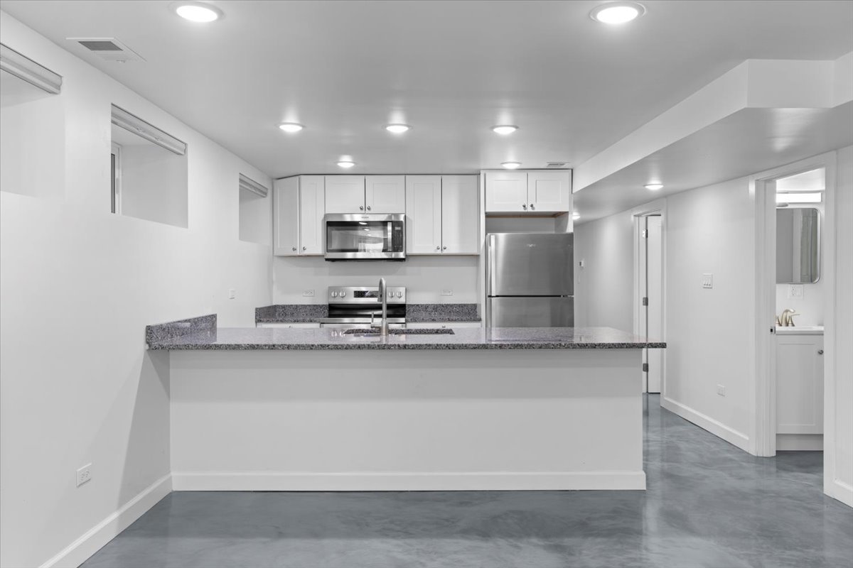 722 S Laflin Street Unit: G