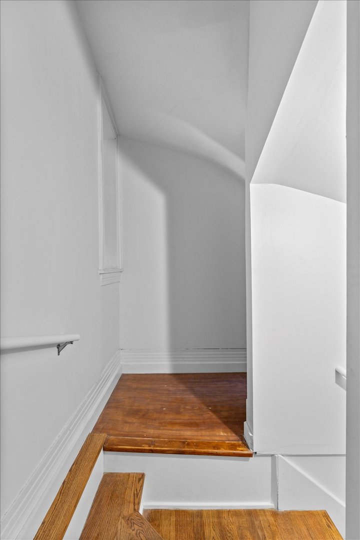 722 S Laflin Street Unit: G