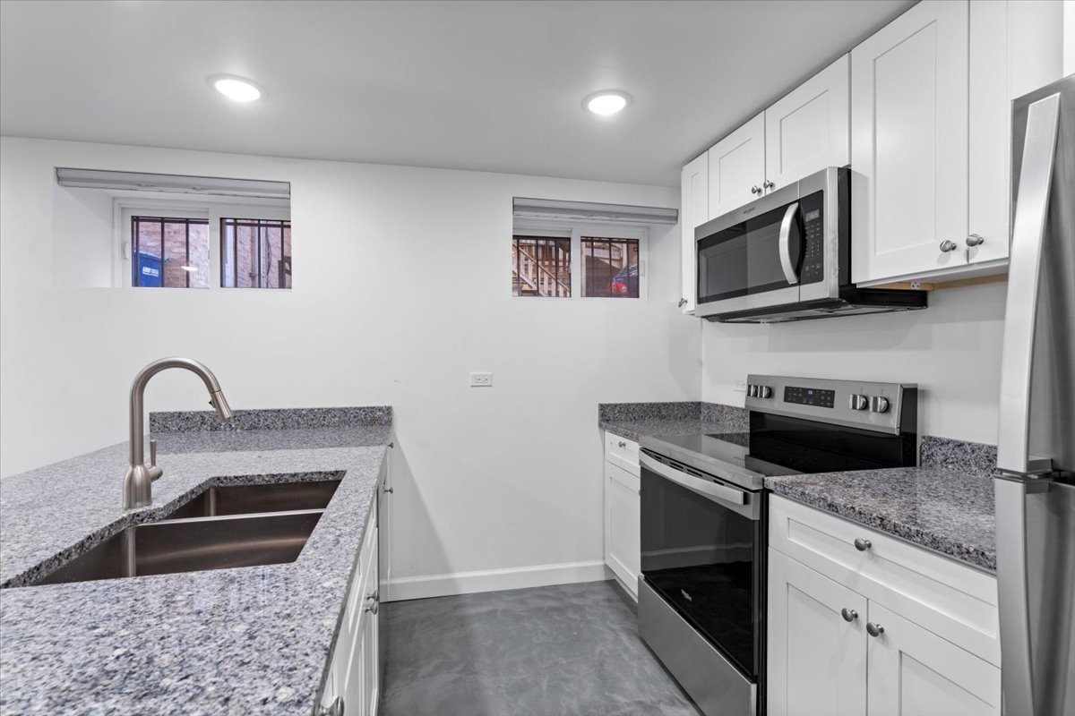 722 S Laflin Street Unit: G