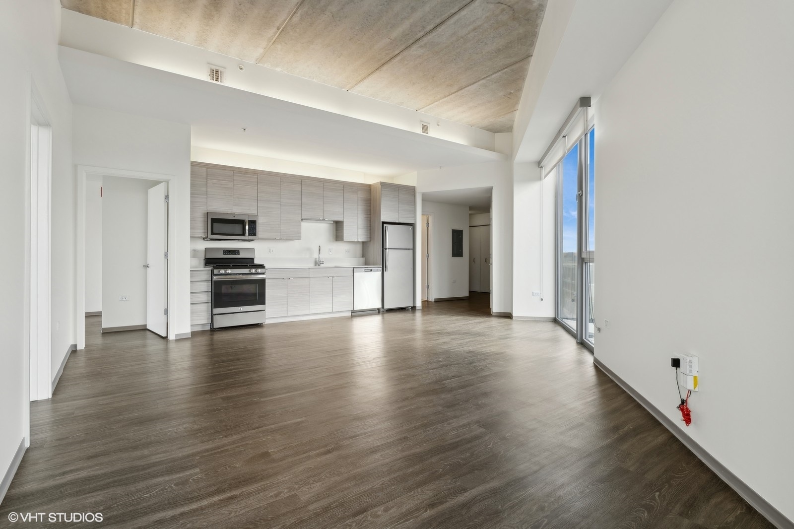 1920 N Milwaukee Avenue Unit: 407