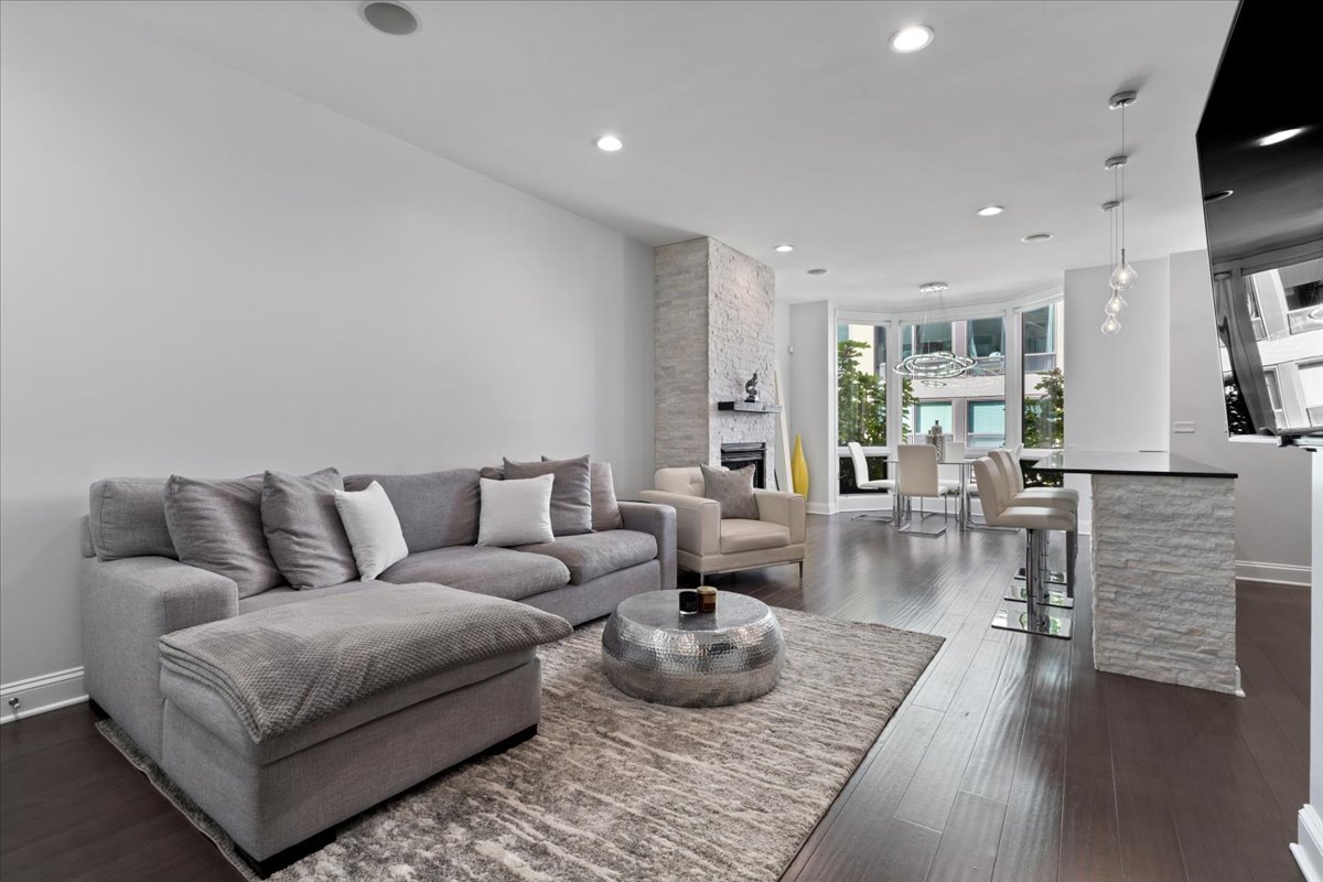 641 W Wayman Street Unit: B