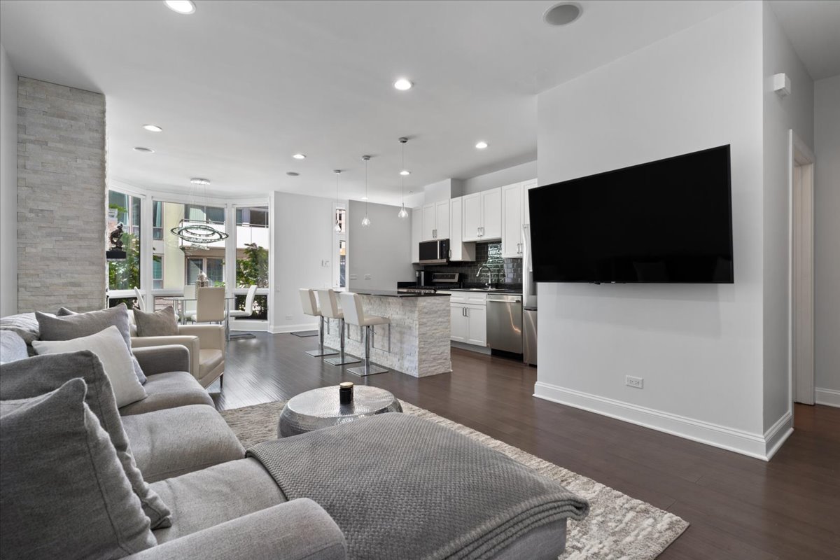 641 W Wayman Street Unit: B