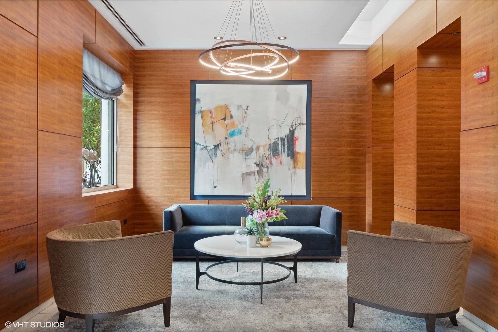 1629 S Prairie Avenue Unit: 2301