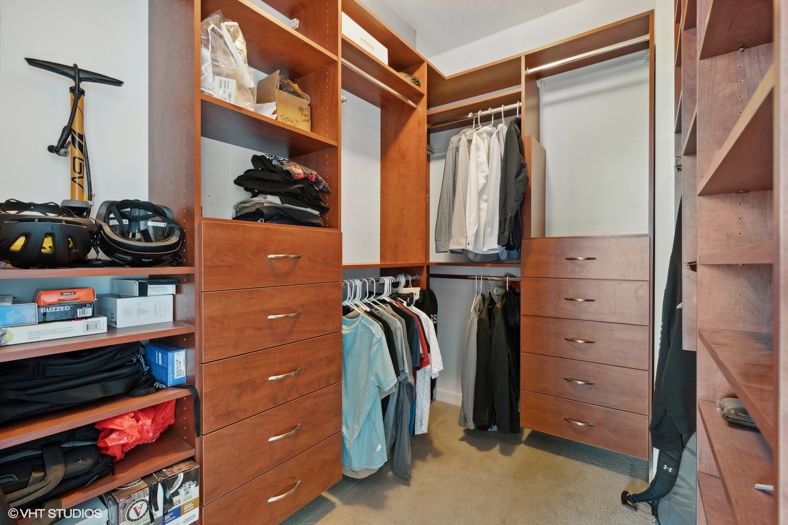 1629 S Prairie Avenue Unit: 2301