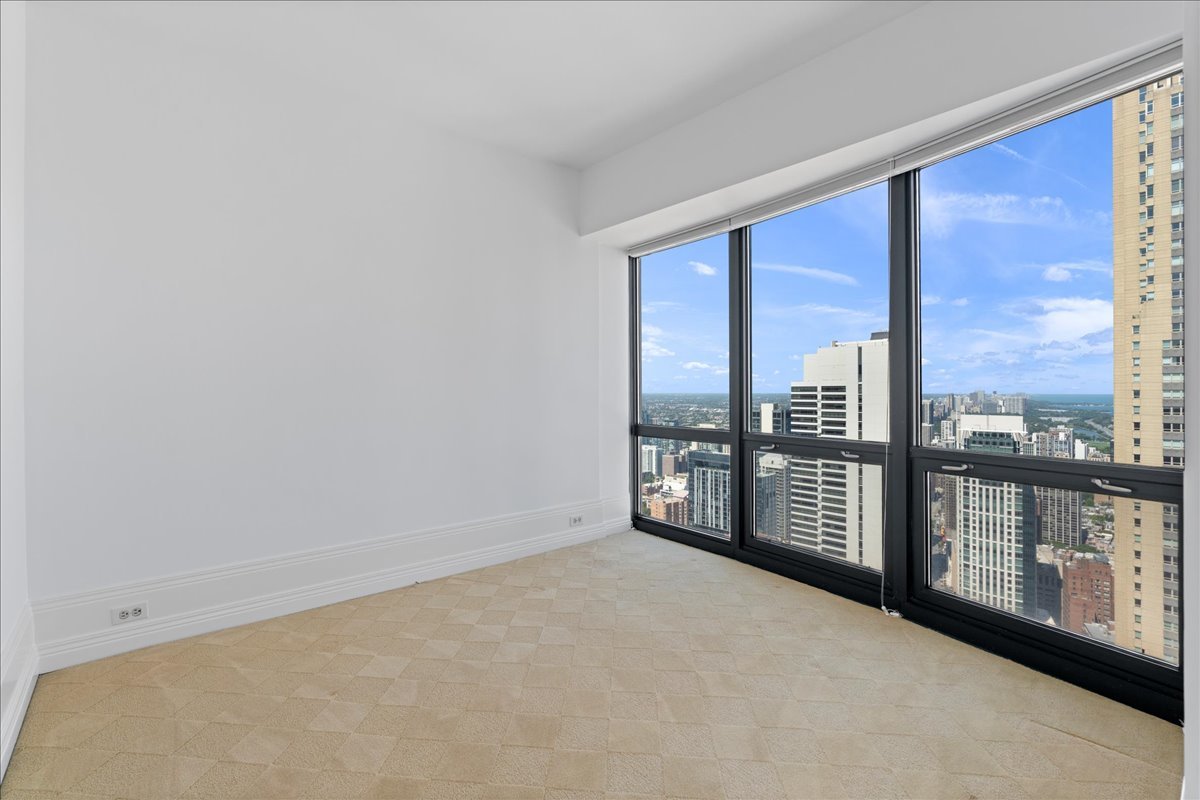100 E Huron Street Unit: 4703
