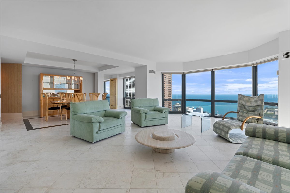 100 E Huron Street Unit: 4703