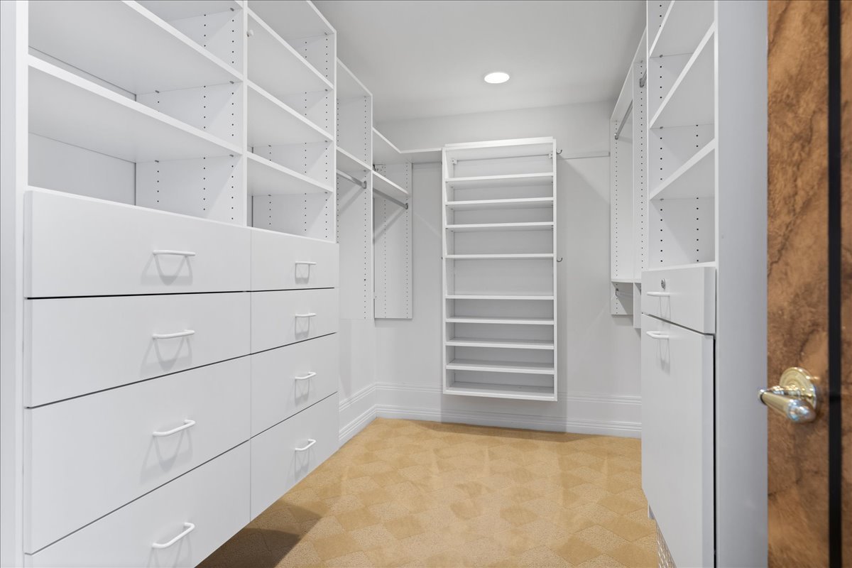 100 E Huron Street Unit: 4703