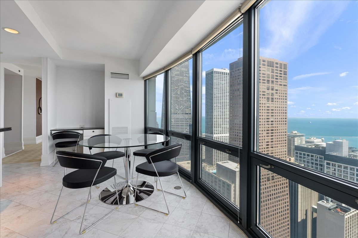 100 E Huron Street Unit: 4703
