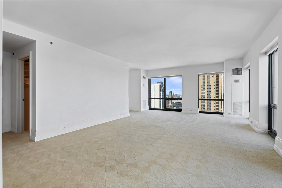 100 E Huron Street Unit: 4703