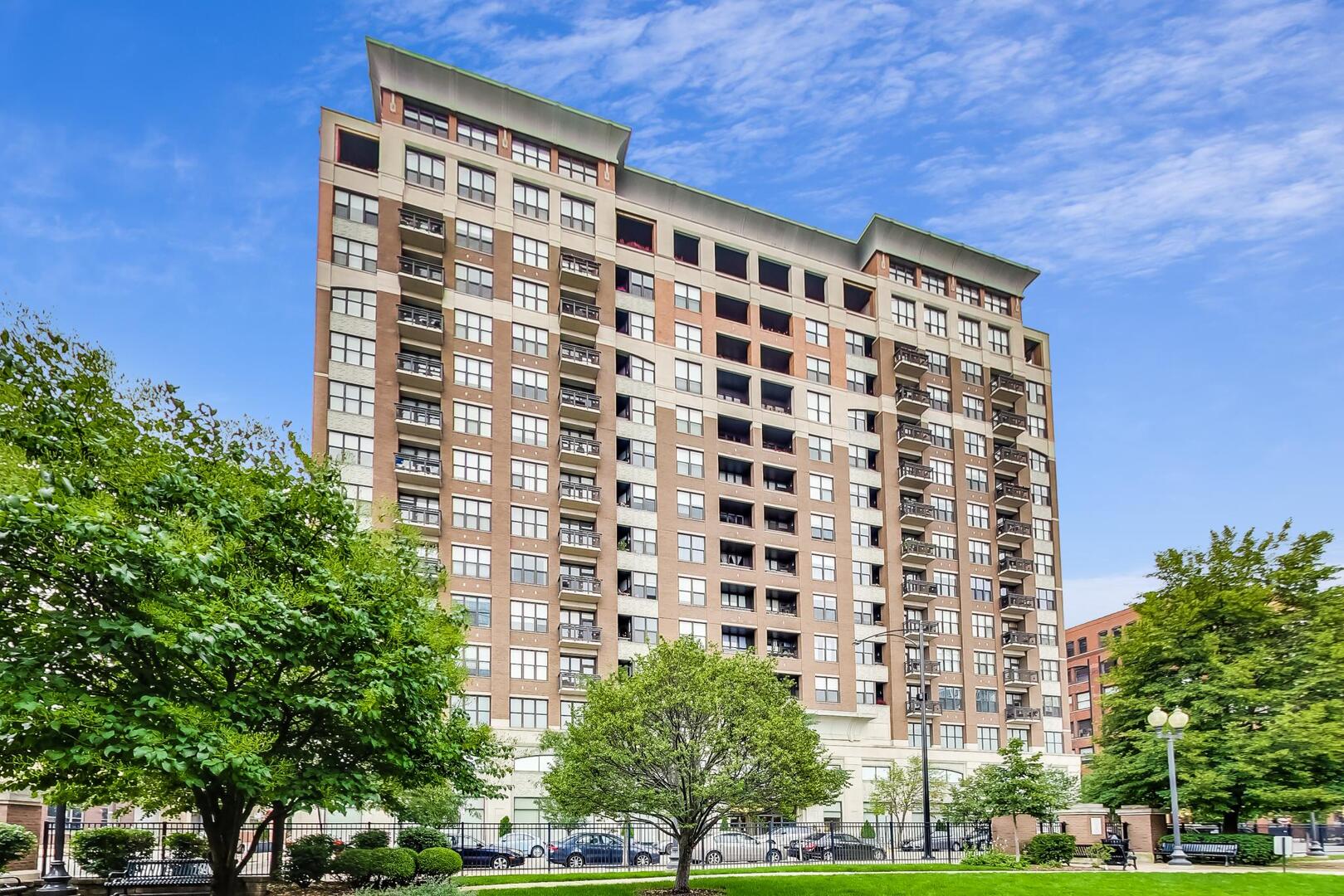 849 N FRANKLIN Street Unit: 1110