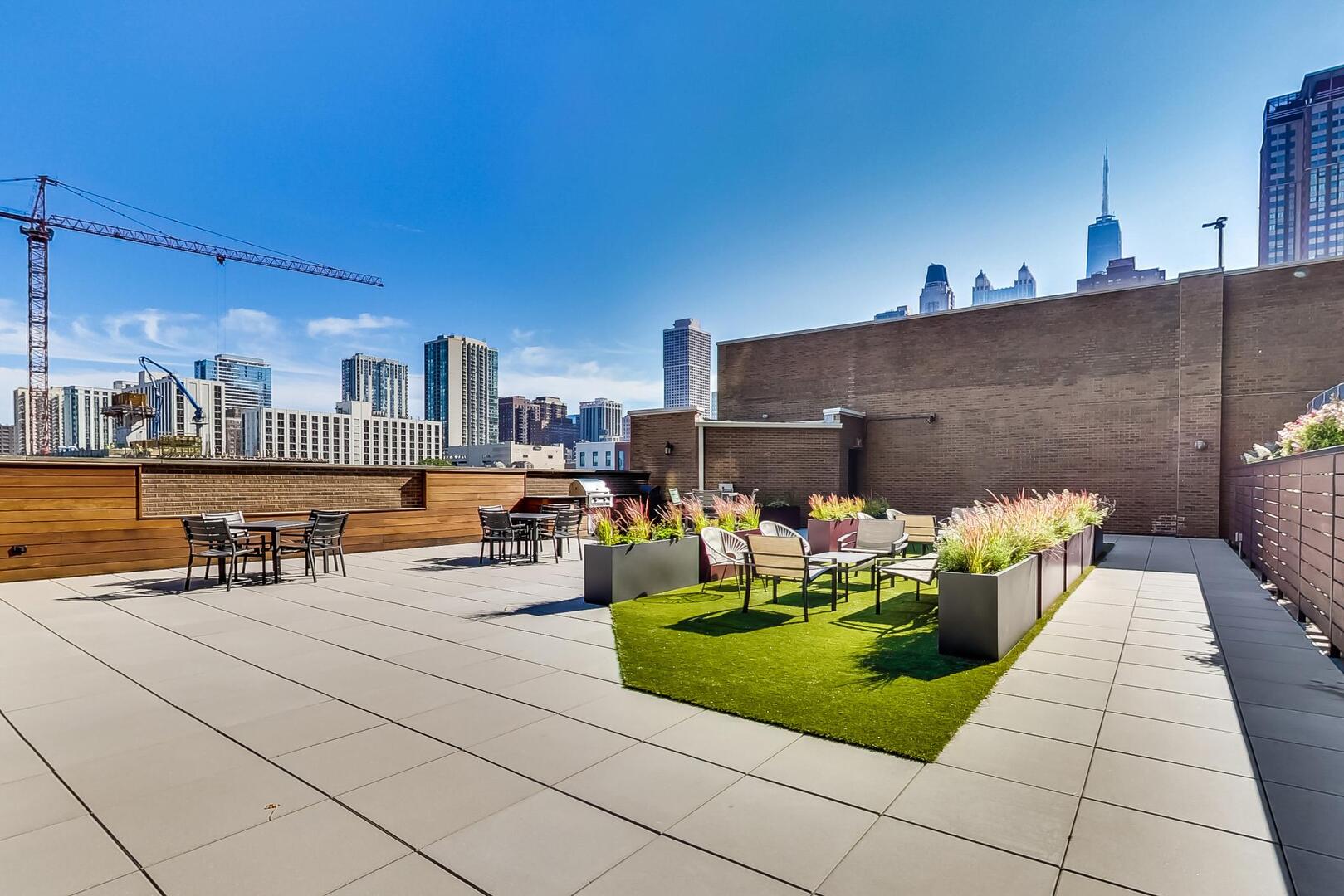 849 N FRANKLIN Street Unit: 1110