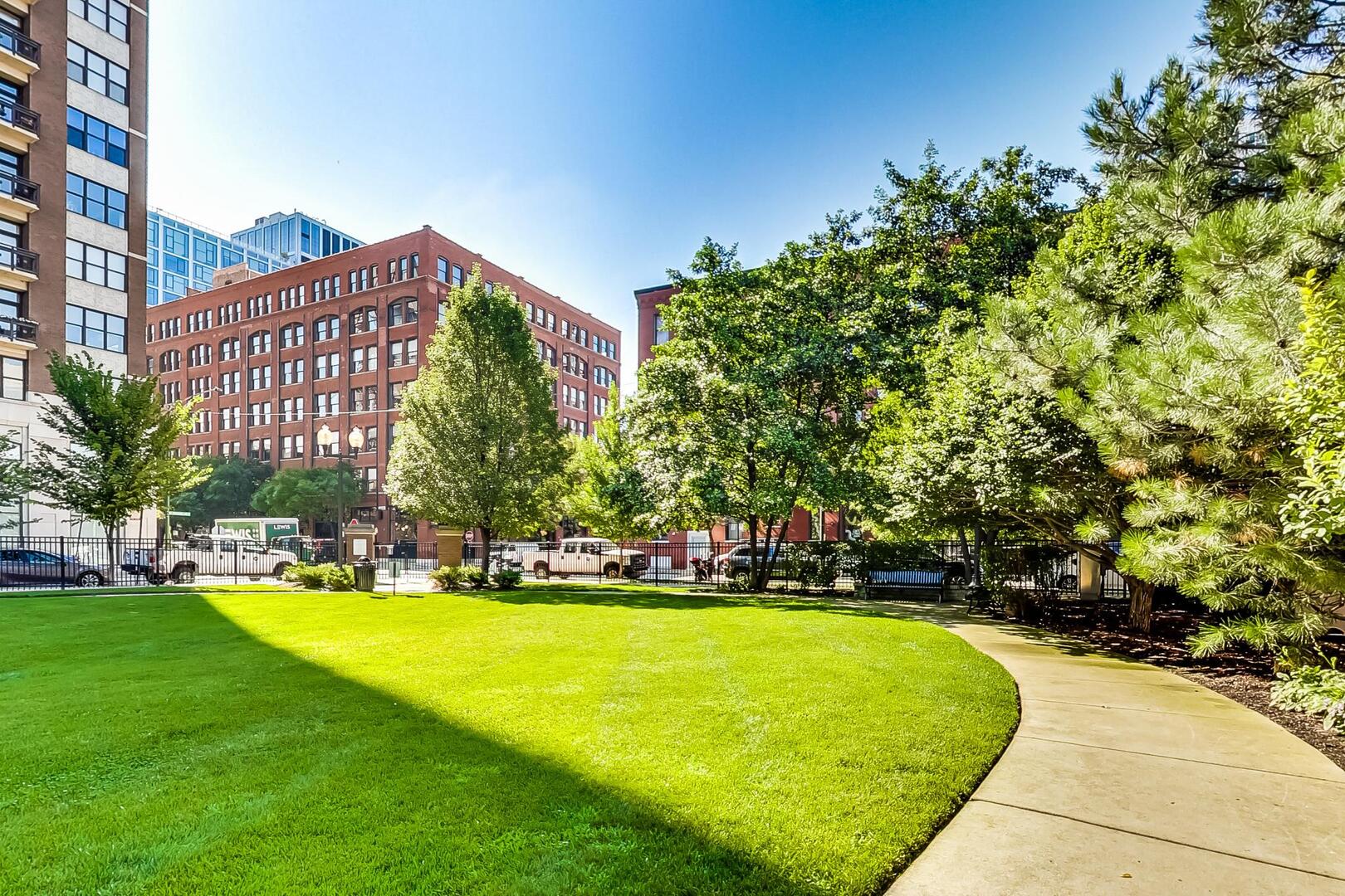 849 N FRANKLIN Street Unit: 1110