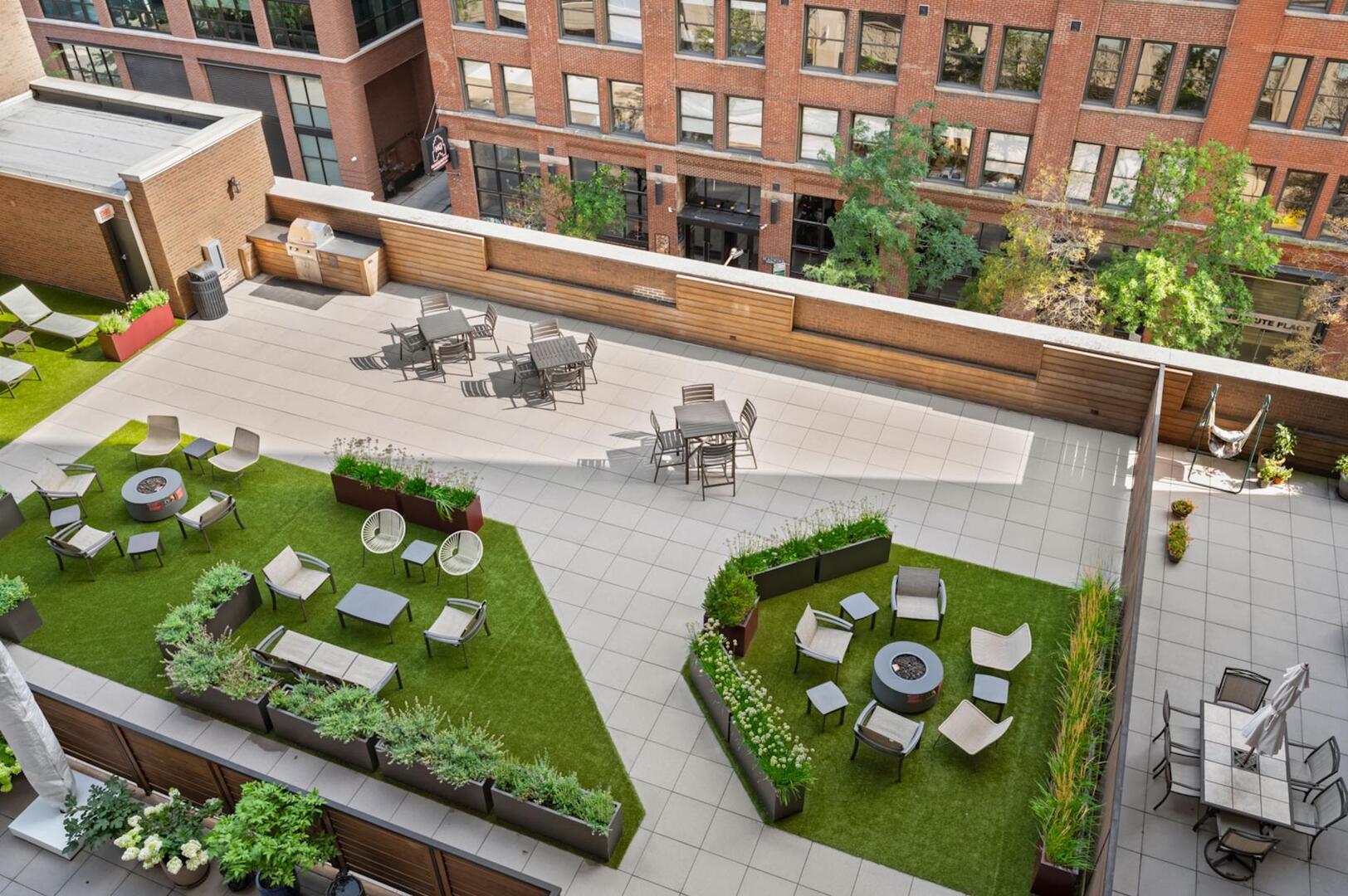 849 N FRANKLIN Street Unit: 1110