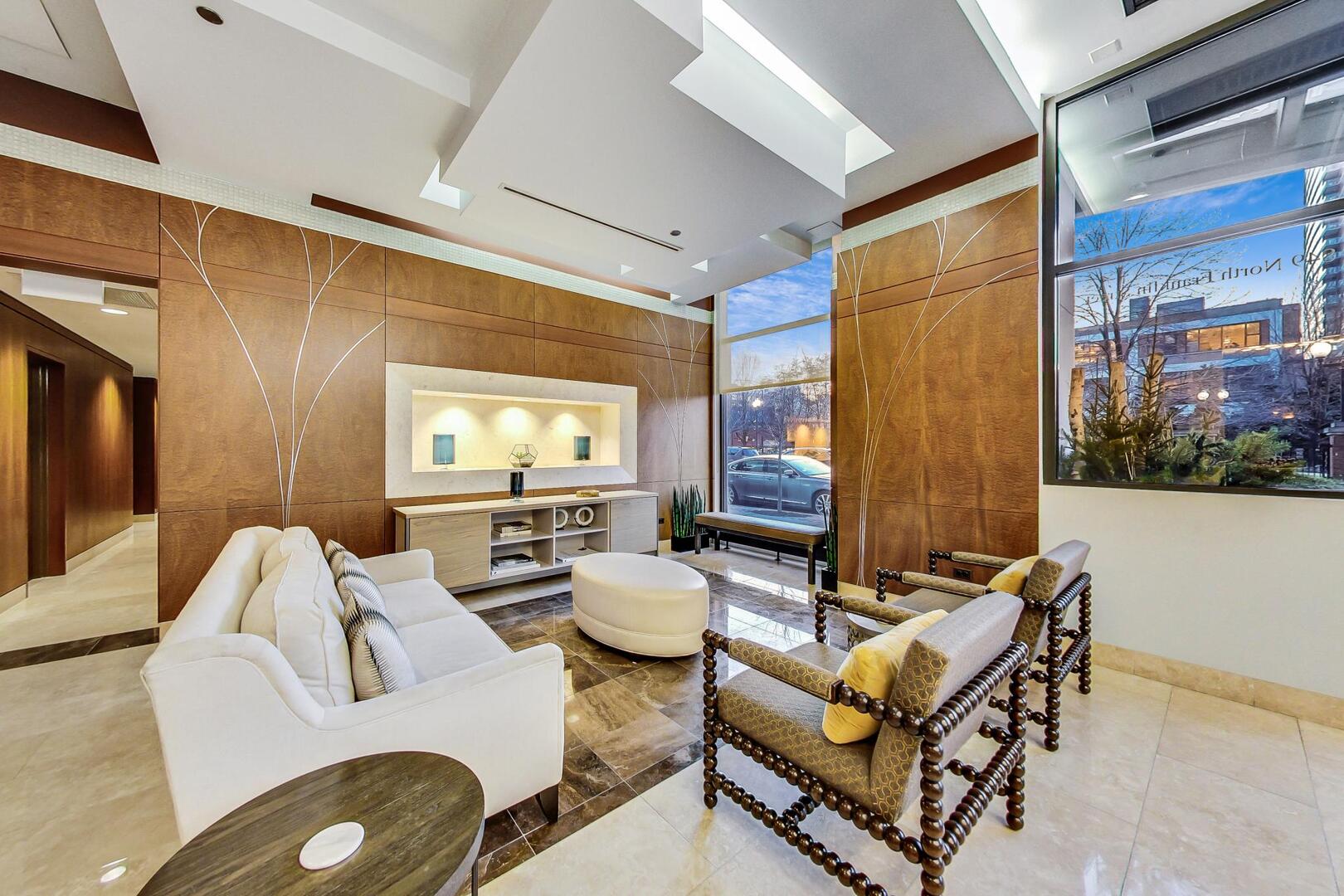 849 N FRANKLIN Street Unit: 1110