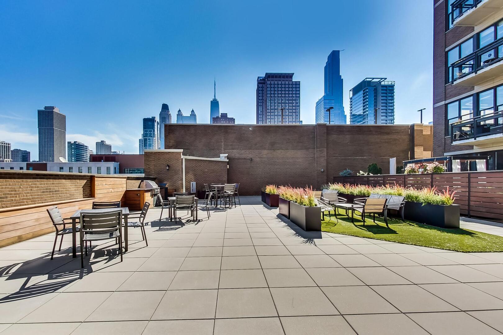 849 N FRANKLIN Street Unit: 1110