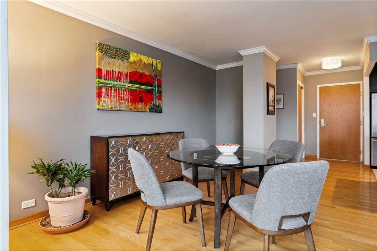 1445 N State Parkway Unit: 2103