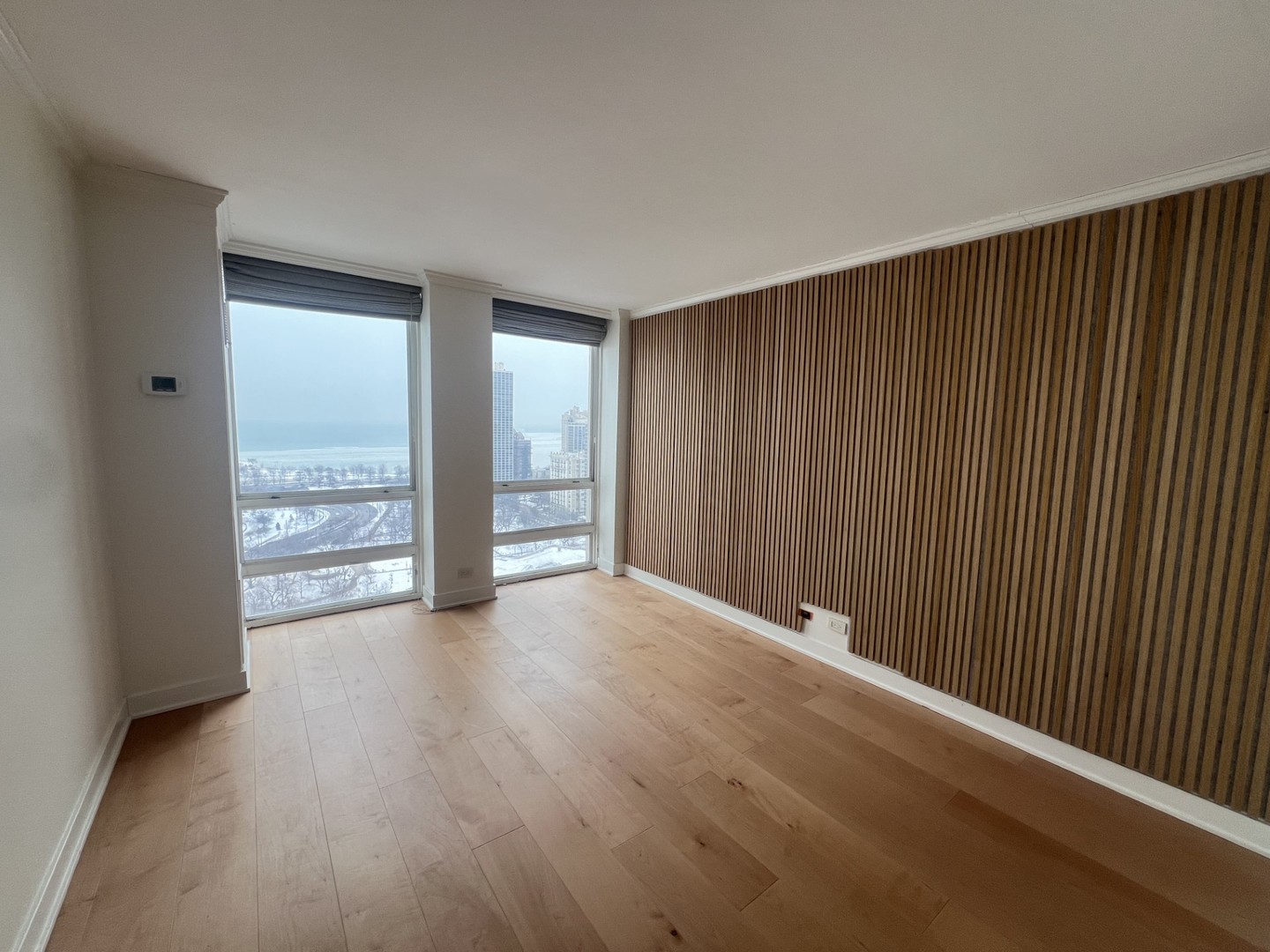 1660 N LaSalle Drive Unit: 2711