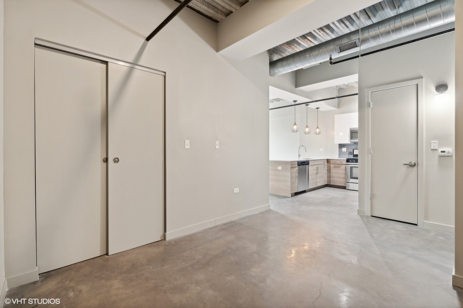 1241 N MILWAUKEE Avenue Unit: 601