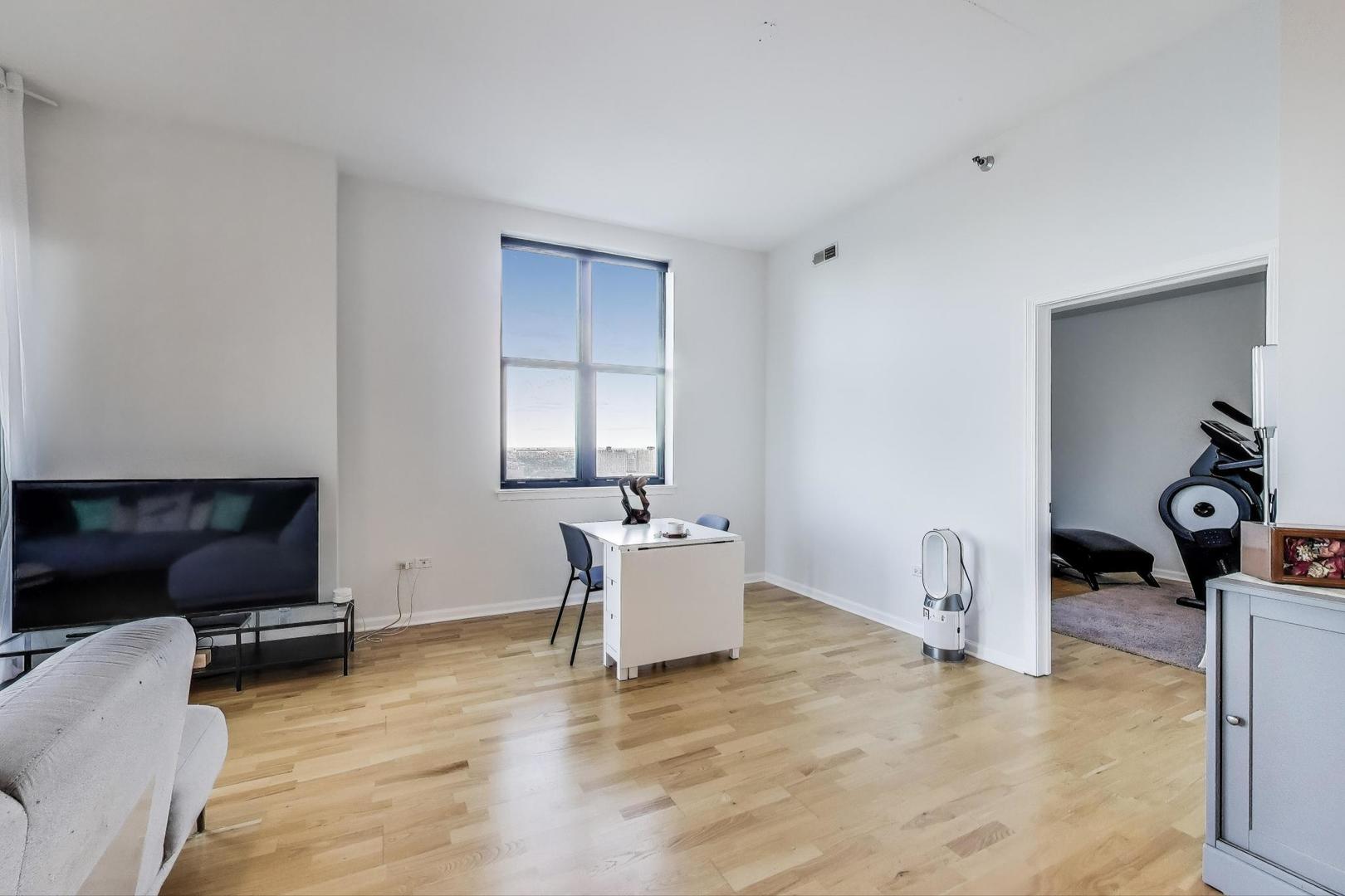 1464 S Michigan Avenue Unit: 1904