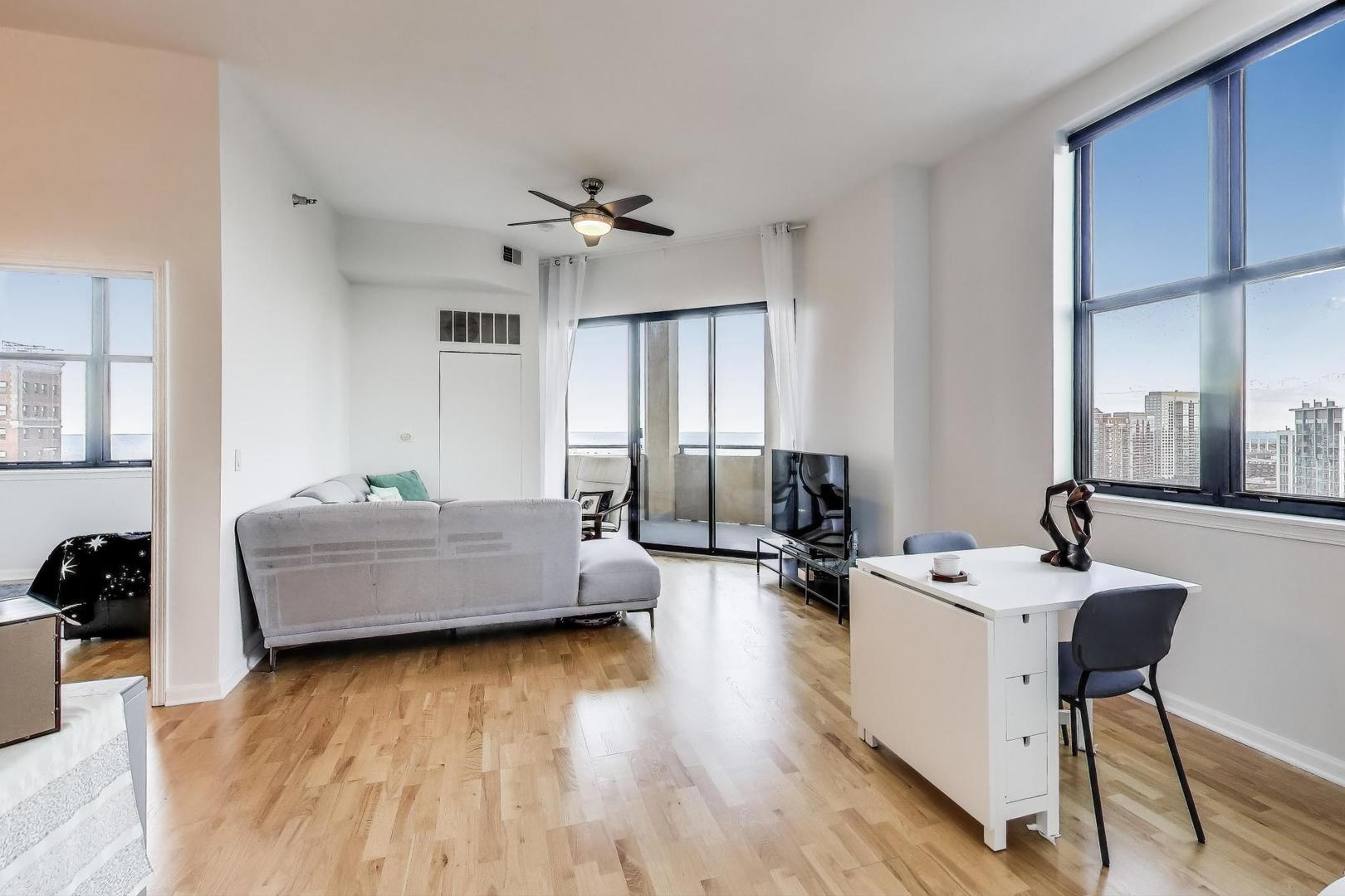 1464 S Michigan Avenue Unit: 1904