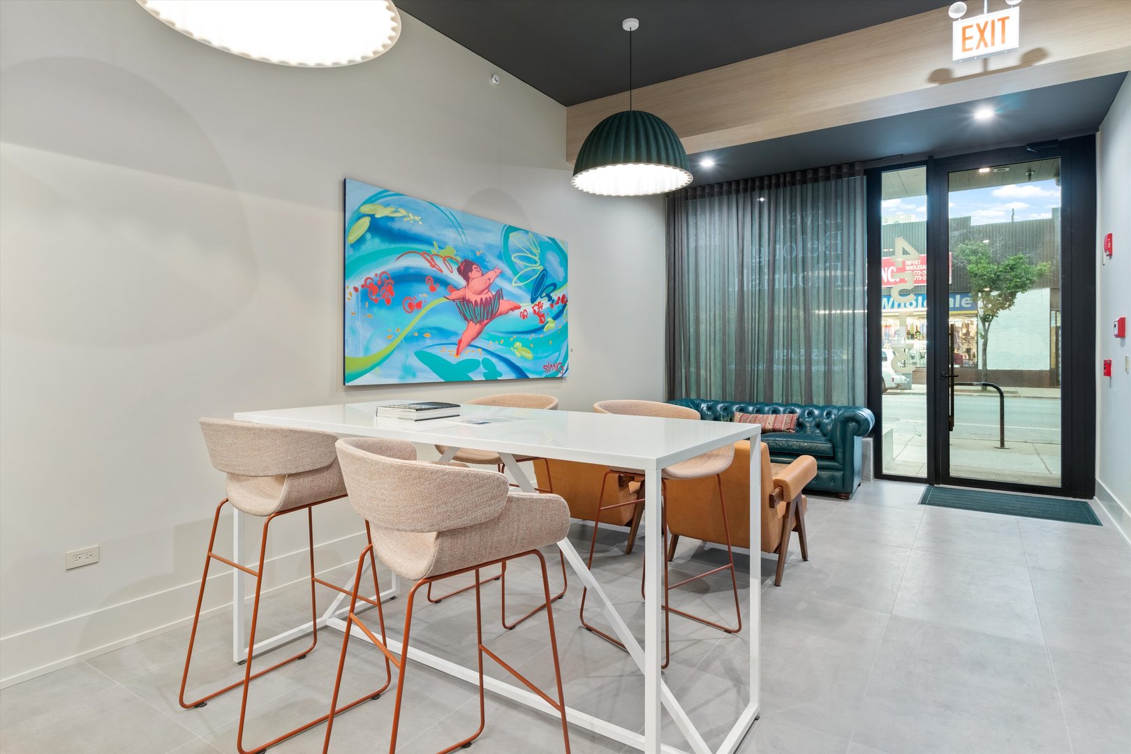 4513 N CLARK Street Unit: 503