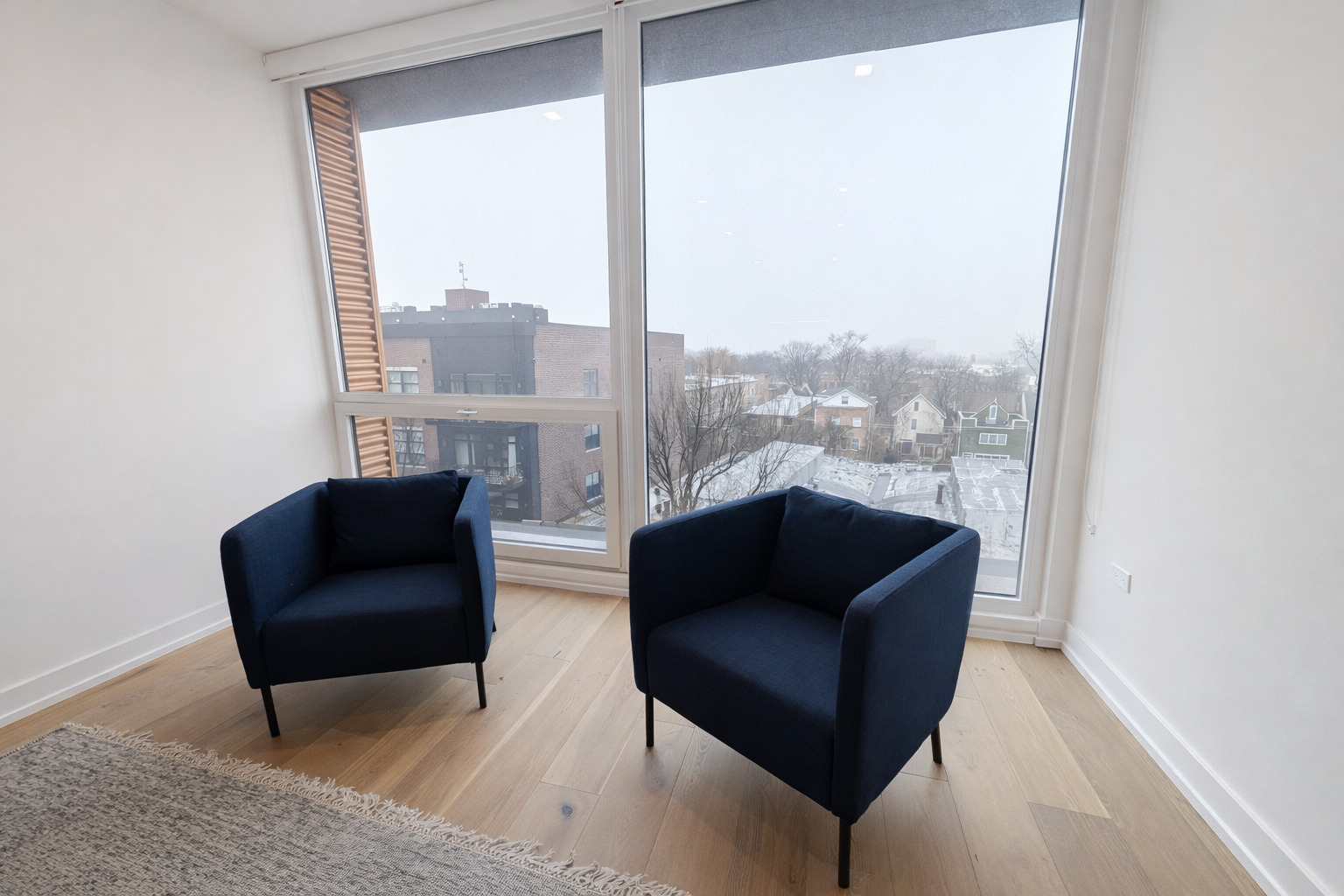 4513 N CLARK Street Unit: 503