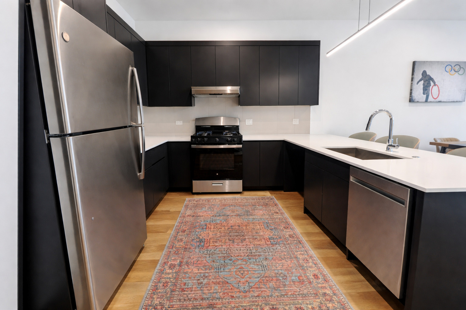 4513 N CLARK Street Unit: 503