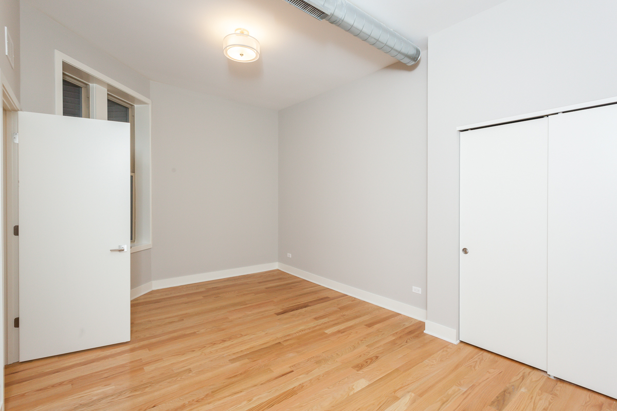 1134 W 18th Street Unit: 2R