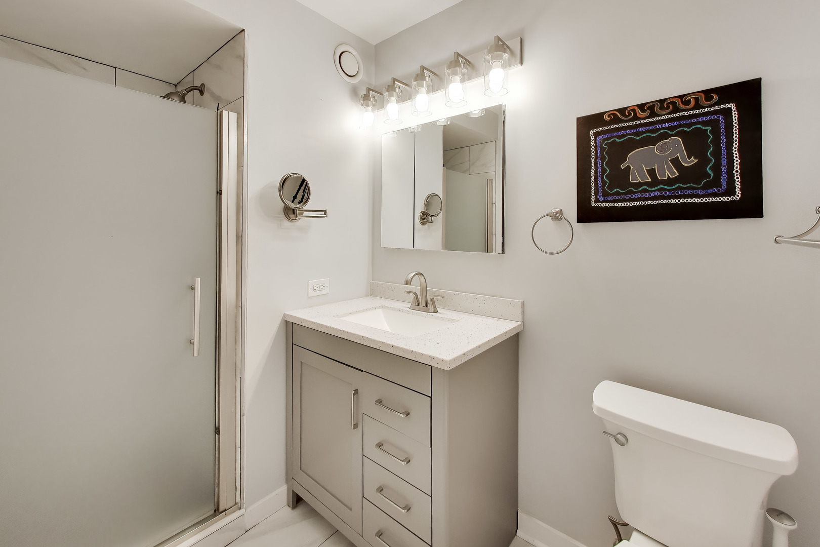 345 N LaSalle Street Unit: 901