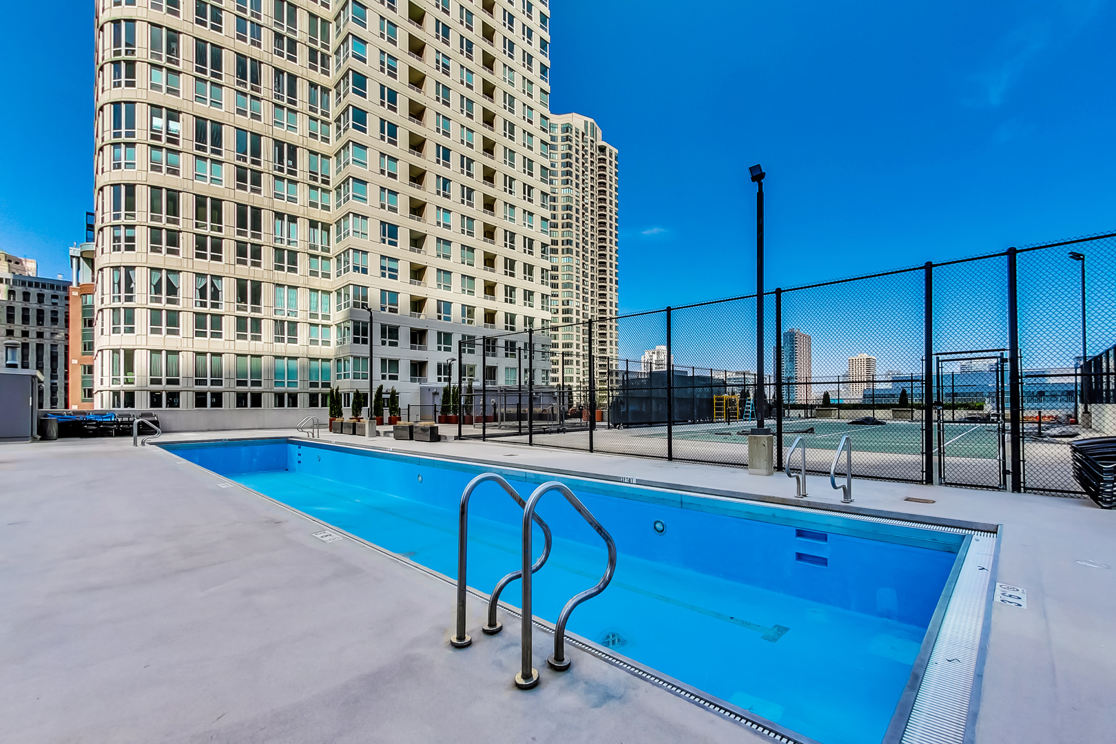 345 N LaSalle Street Unit: 901