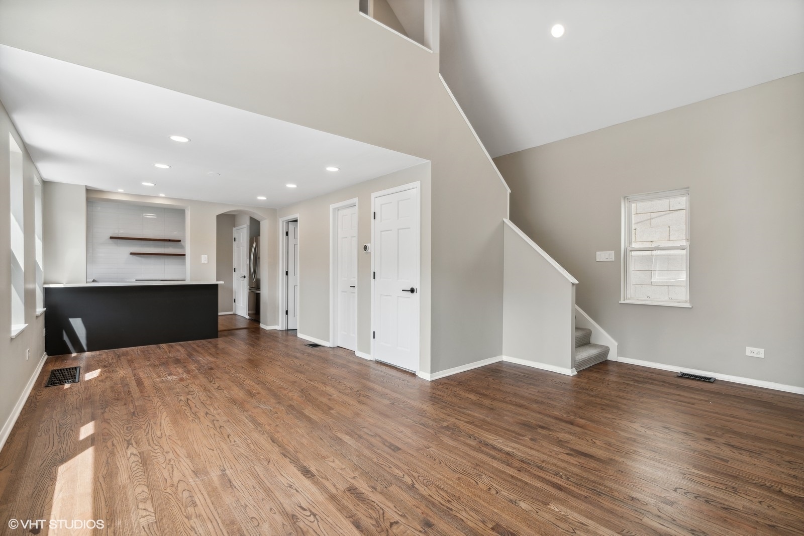 1731 W Potomac Avenue