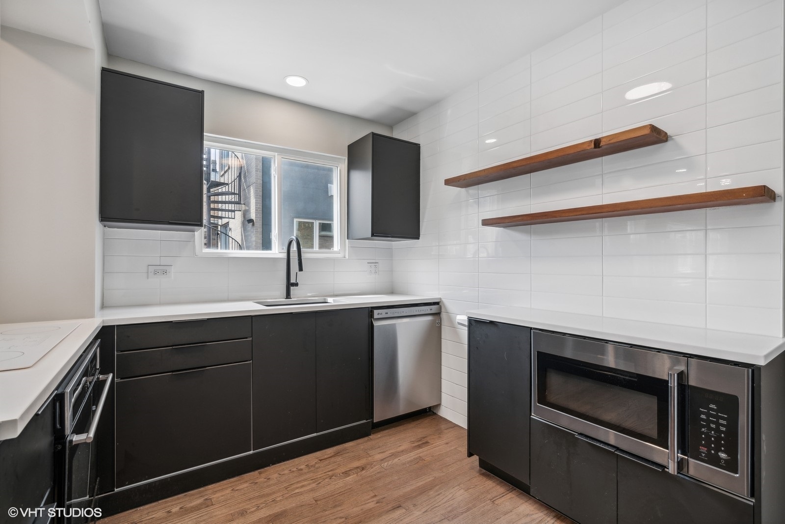 1731 W Potomac Avenue