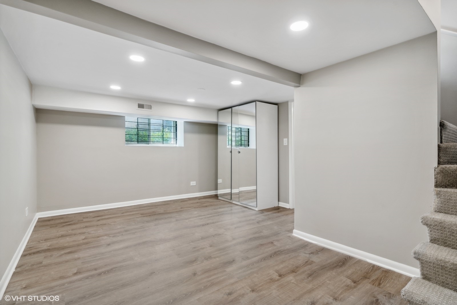 1731 W Potomac Avenue