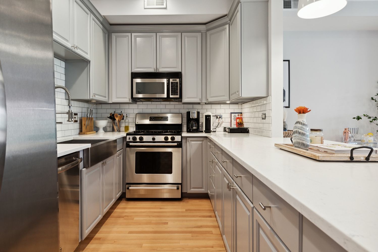 821 W Superior Street Unit: 3