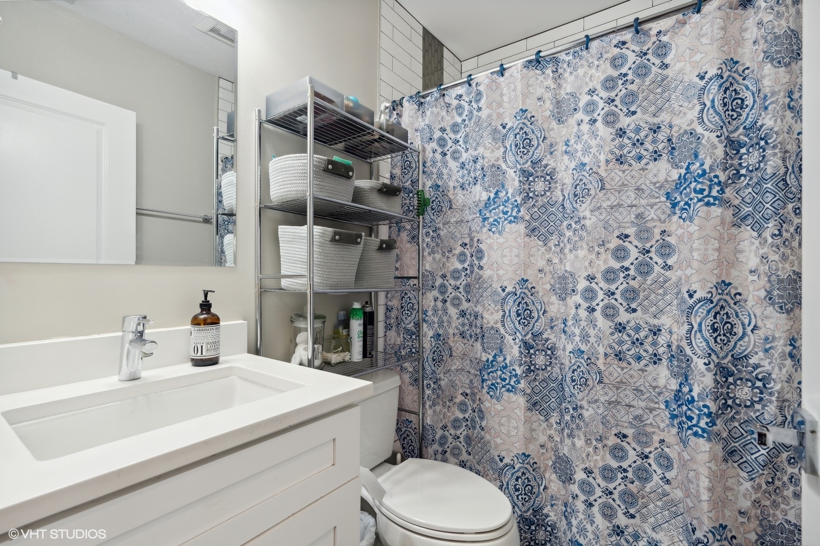 330 W EVERGREEN Avenue Unit: 3