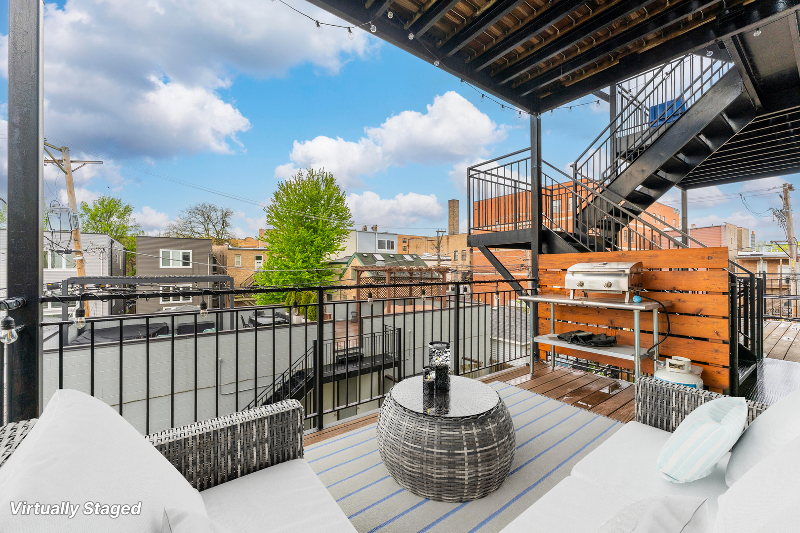 2733 W Hirsch Street Unit: 2E