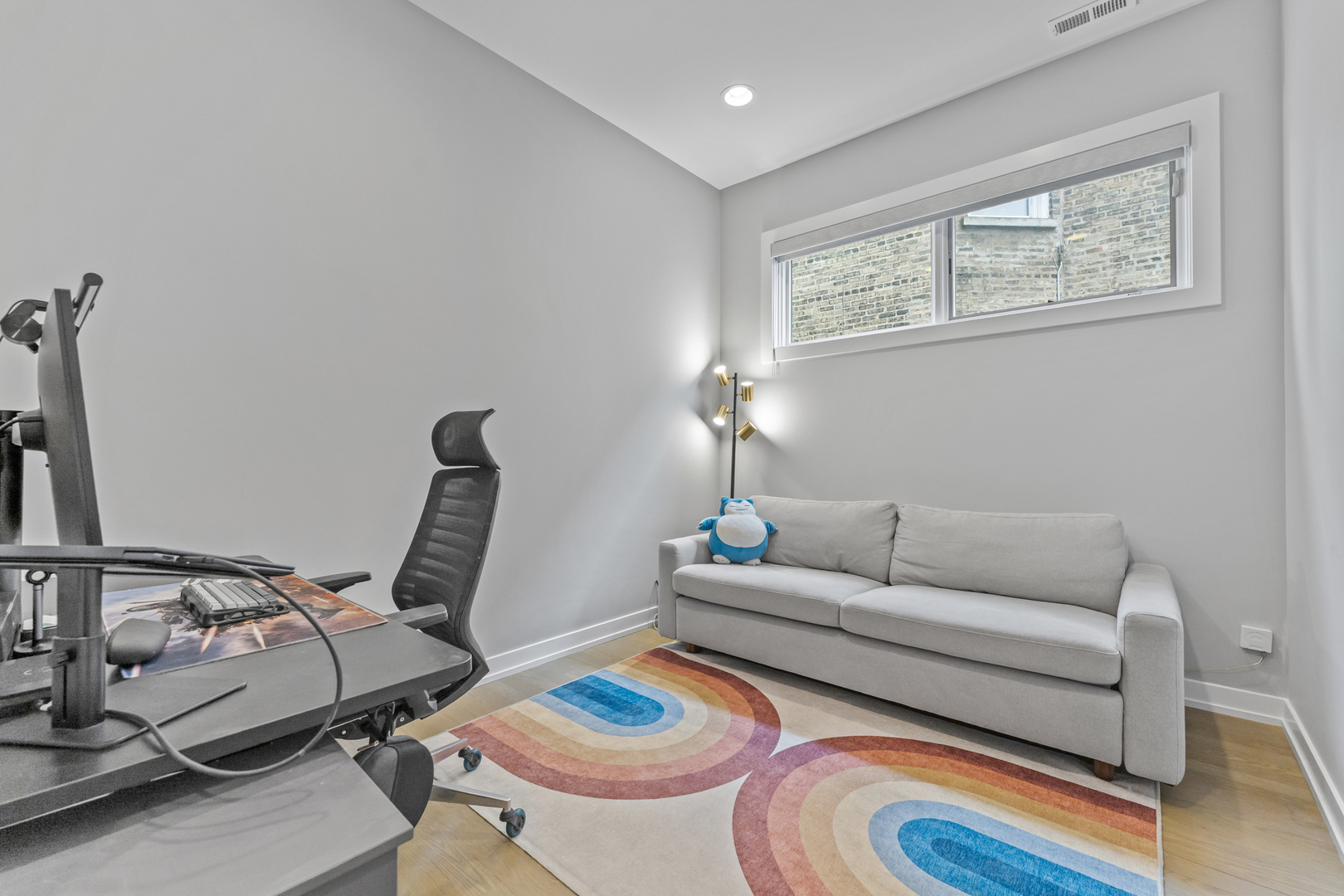 2733 W Hirsch Street Unit: 2E