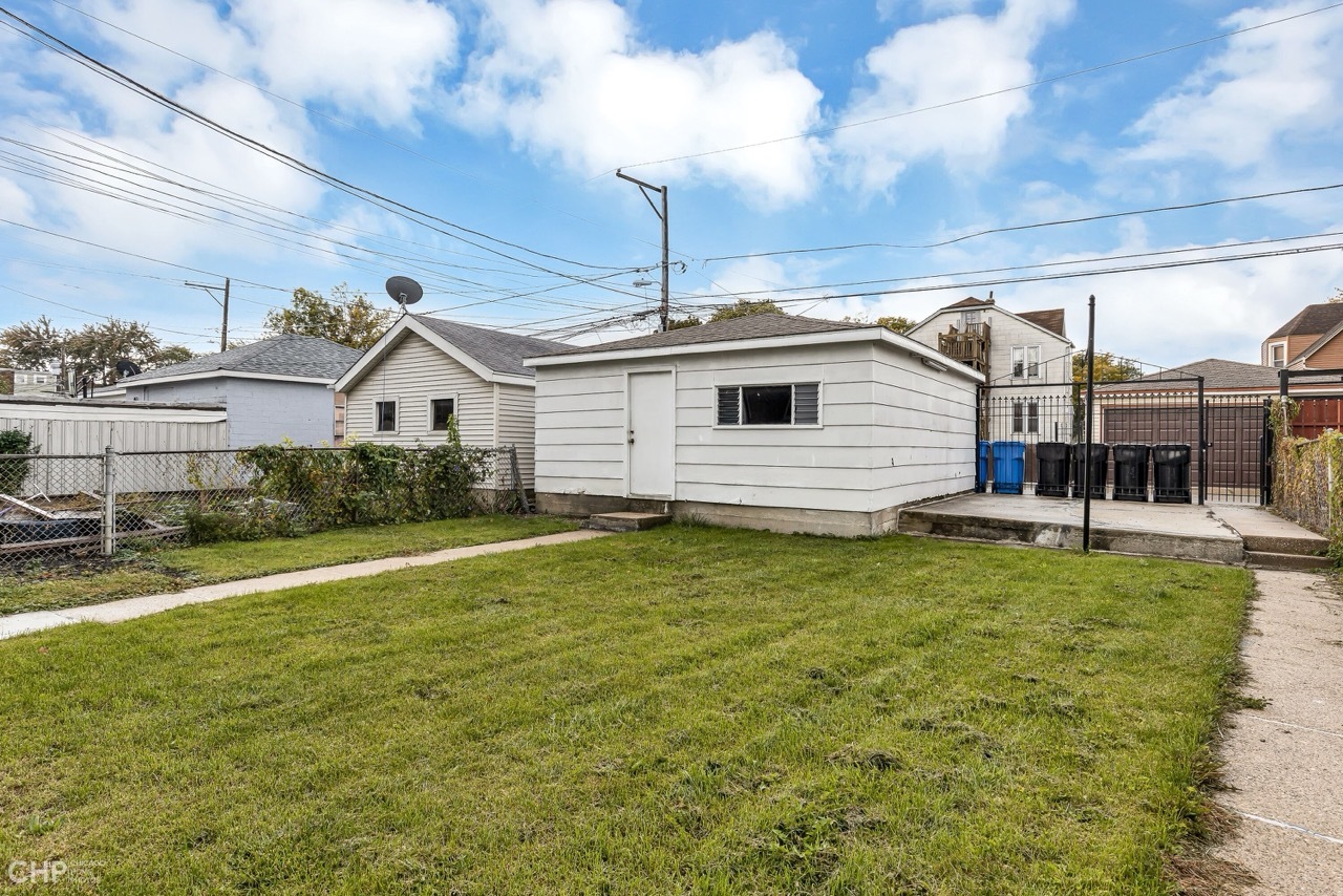 2138 N Keeler Avenue Unit: 1