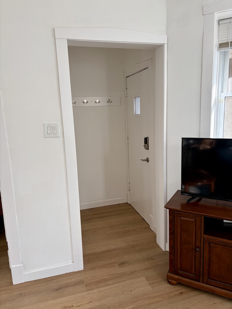 2138 N Keeler Avenue Unit: 1