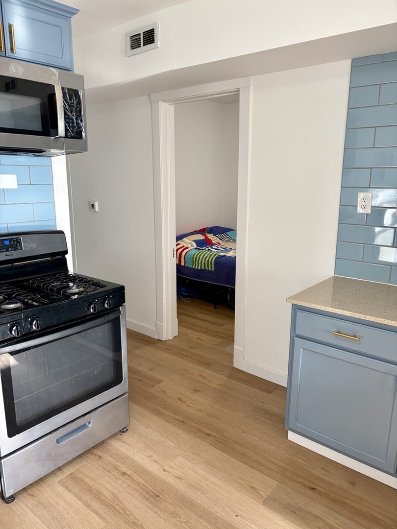 2138 N Keeler Avenue Unit: 1