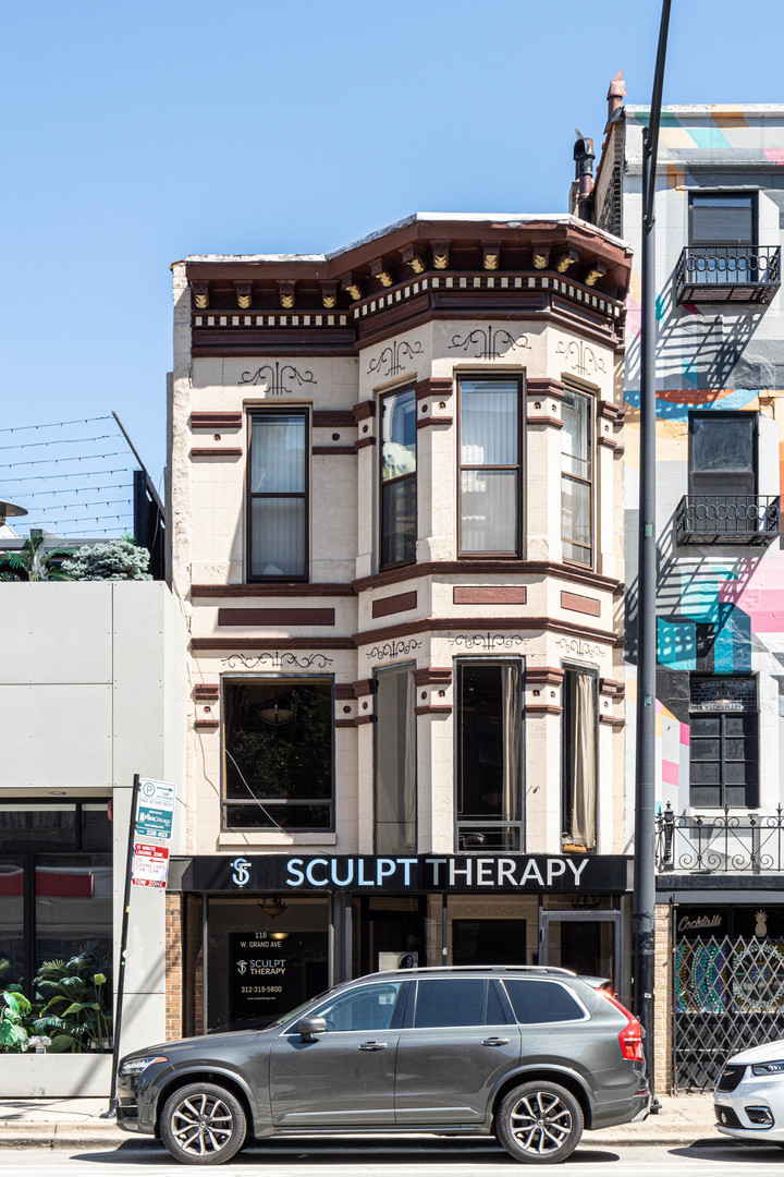 116 W Grand Avenue Unit: 2